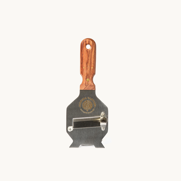 Adjustable truffle shaver with wooden handle