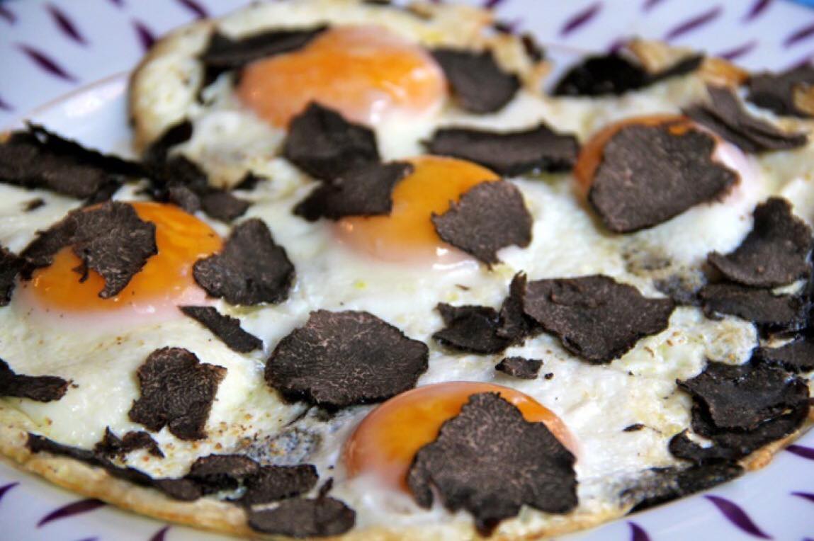 Fresh Black Truffles Melanosporum Large broken pieces